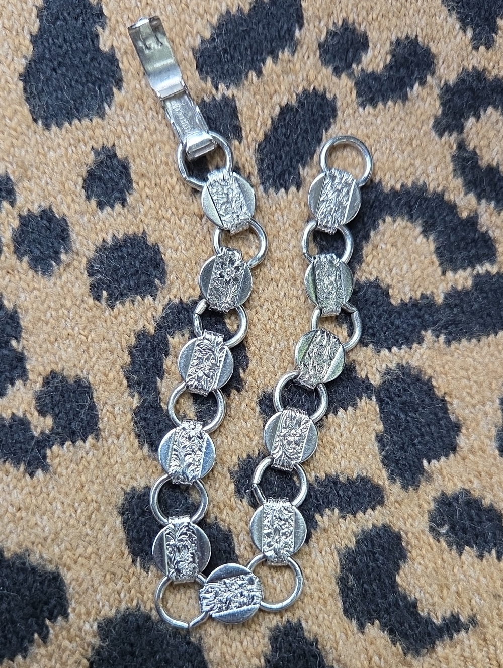 Vintage Sarah Coventry Signed "Young & Gay" Floral Circular Link Bracelet.